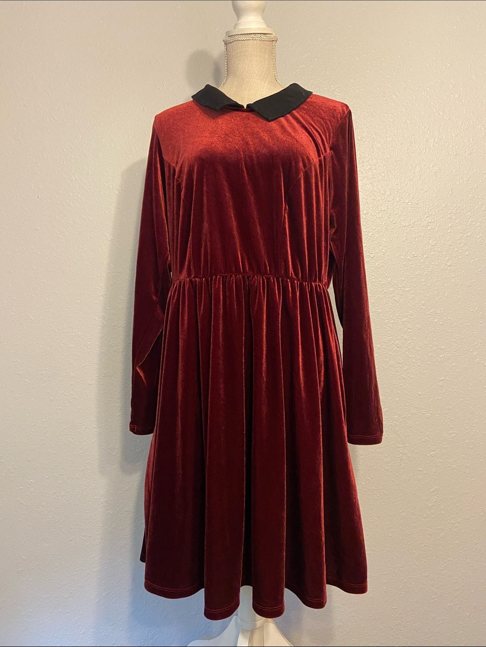 Hot Topic Deep Red Crushed Velvet Peter Pan Collar Midi Dress Size 1